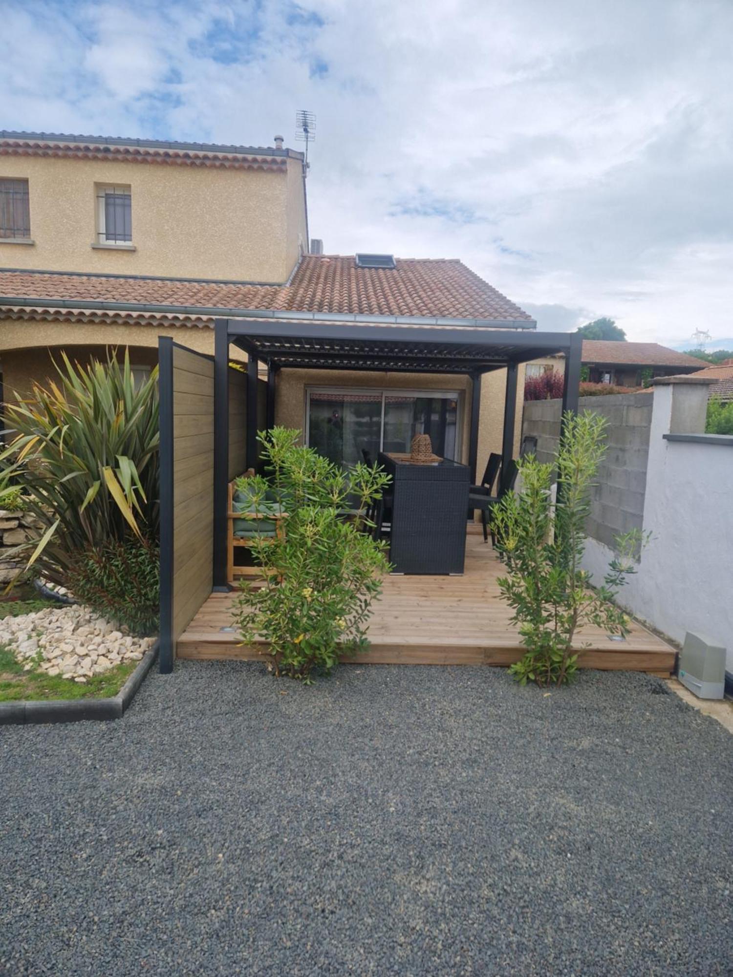 Appartement Pour 4 Avec Terrasse Chanos-Curson 外观 照片